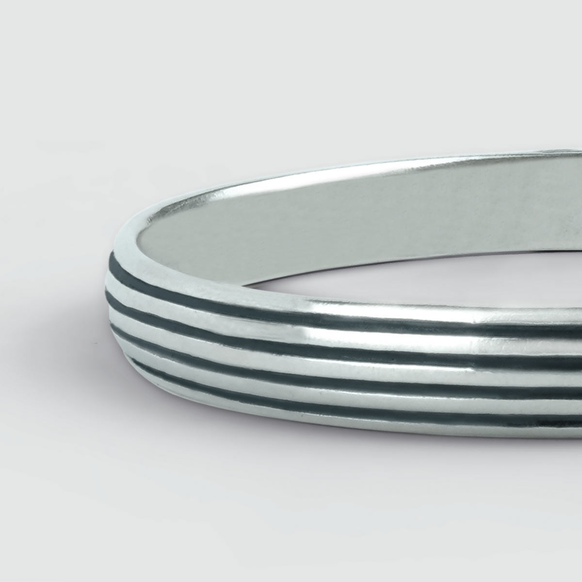 Arkan - Sterling Silver Bangle Bracelet 8mm