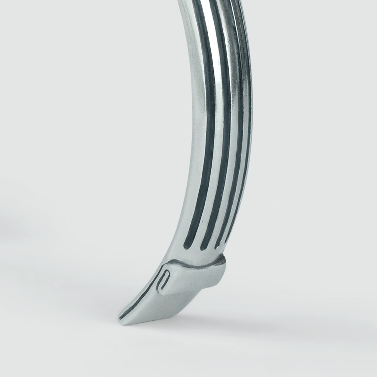 Arkan - Sterling Silver Bangle Bracelet 8mm