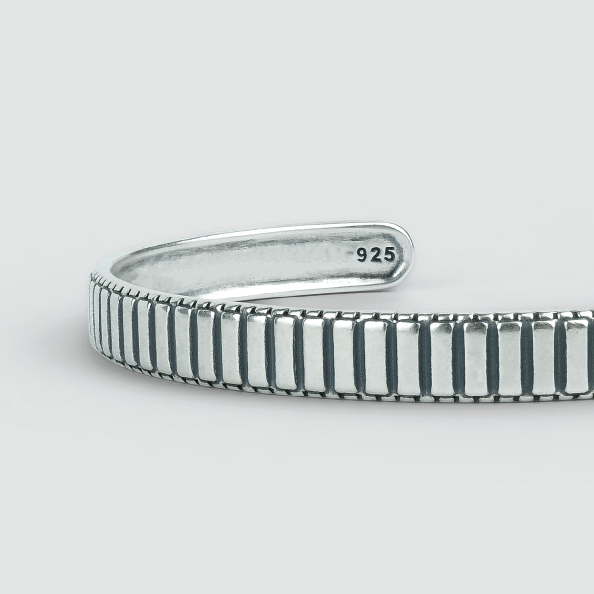 Kenan - Sterling Silver Bangle Bracelet 7mm