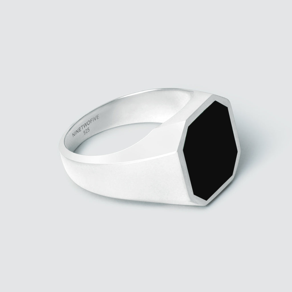Naim - Black Onyx Signet Ring 13mm