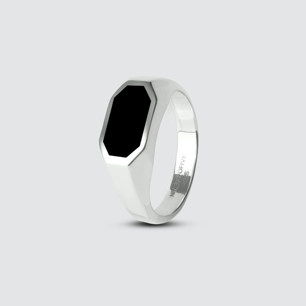 Aniq - Elegant Black Onyx Signet Ring 7mm