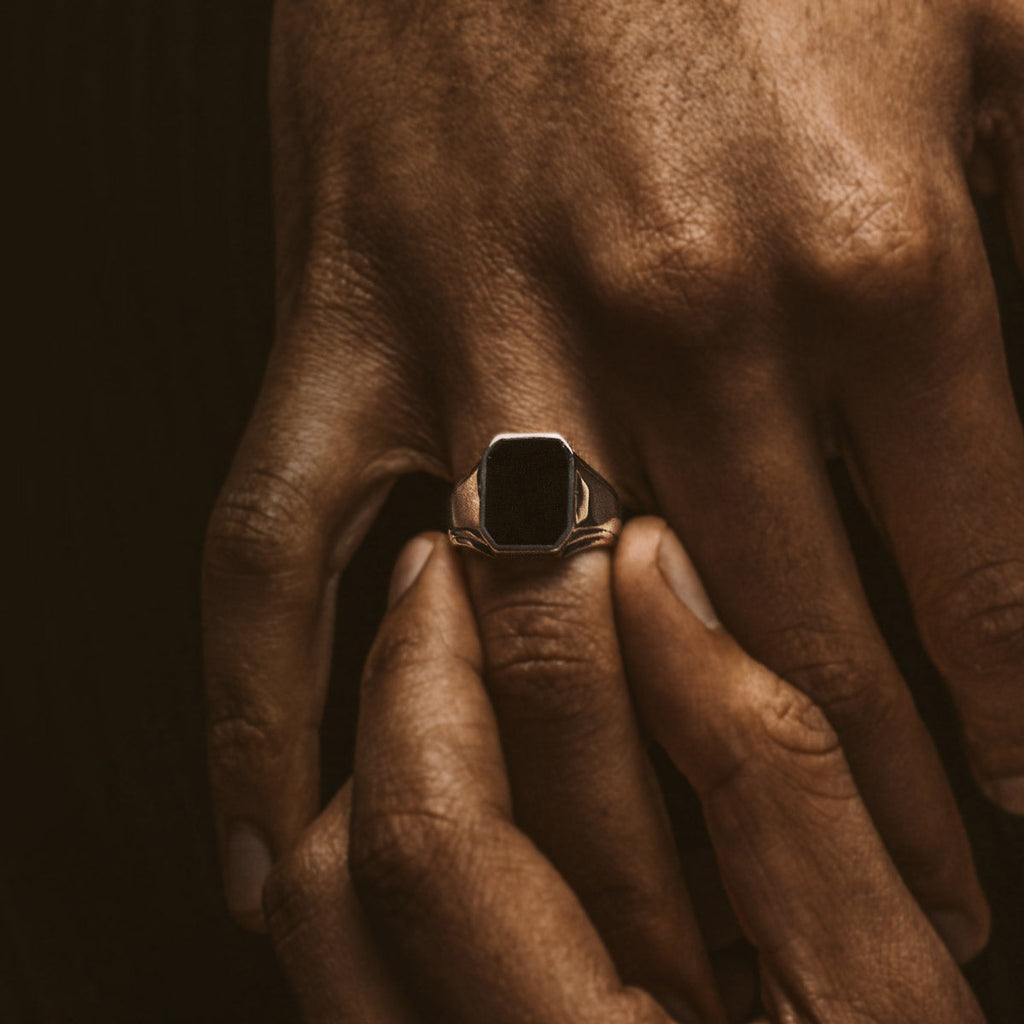 Baki - Black Onyx Signet Ring 17mm