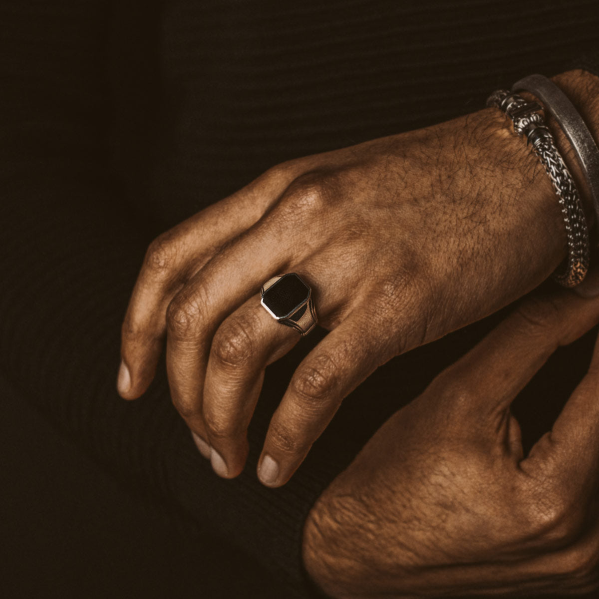 Baki - Black Onyx Signet Ring 17mm