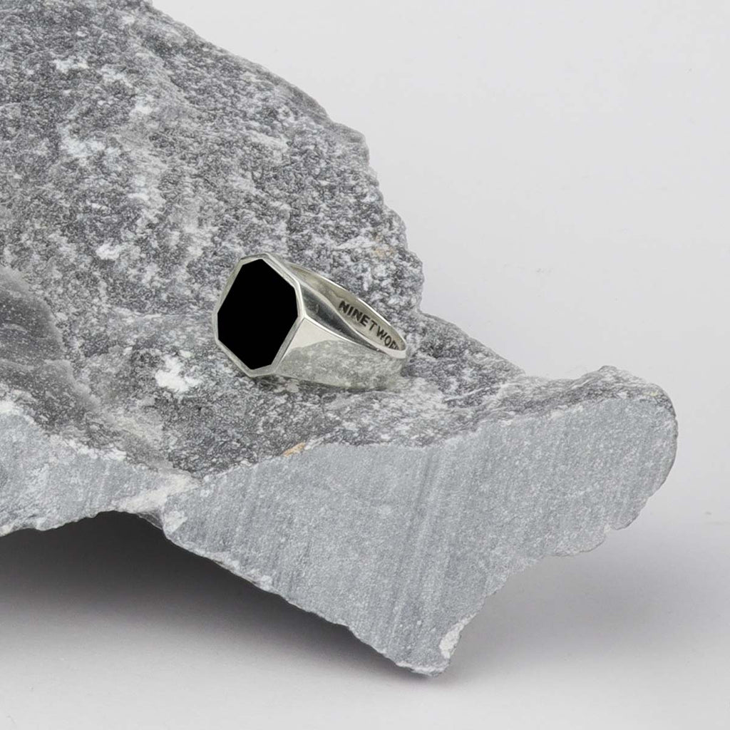 Naim - Black Onyx Signet Ring 13mm