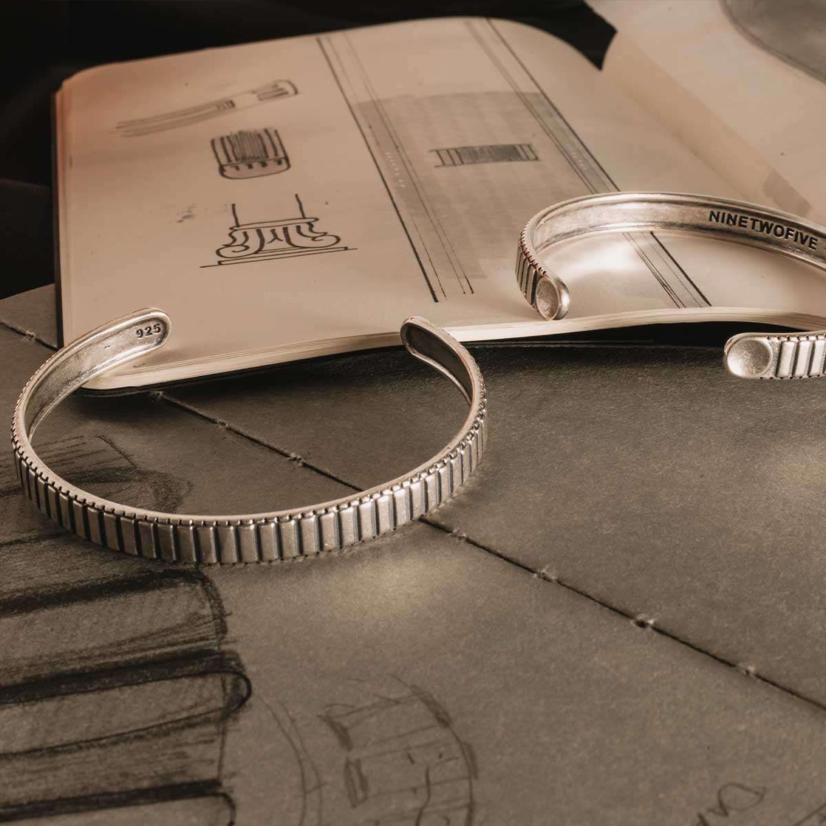 Kenan - Sterling Silver Bangle Bracelet 7mm