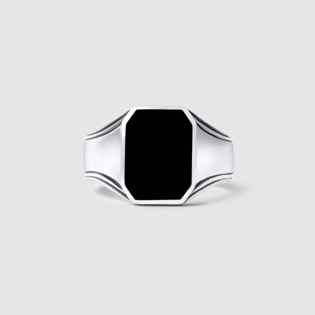 Baki - Black Onyx Signet Ring 17mm