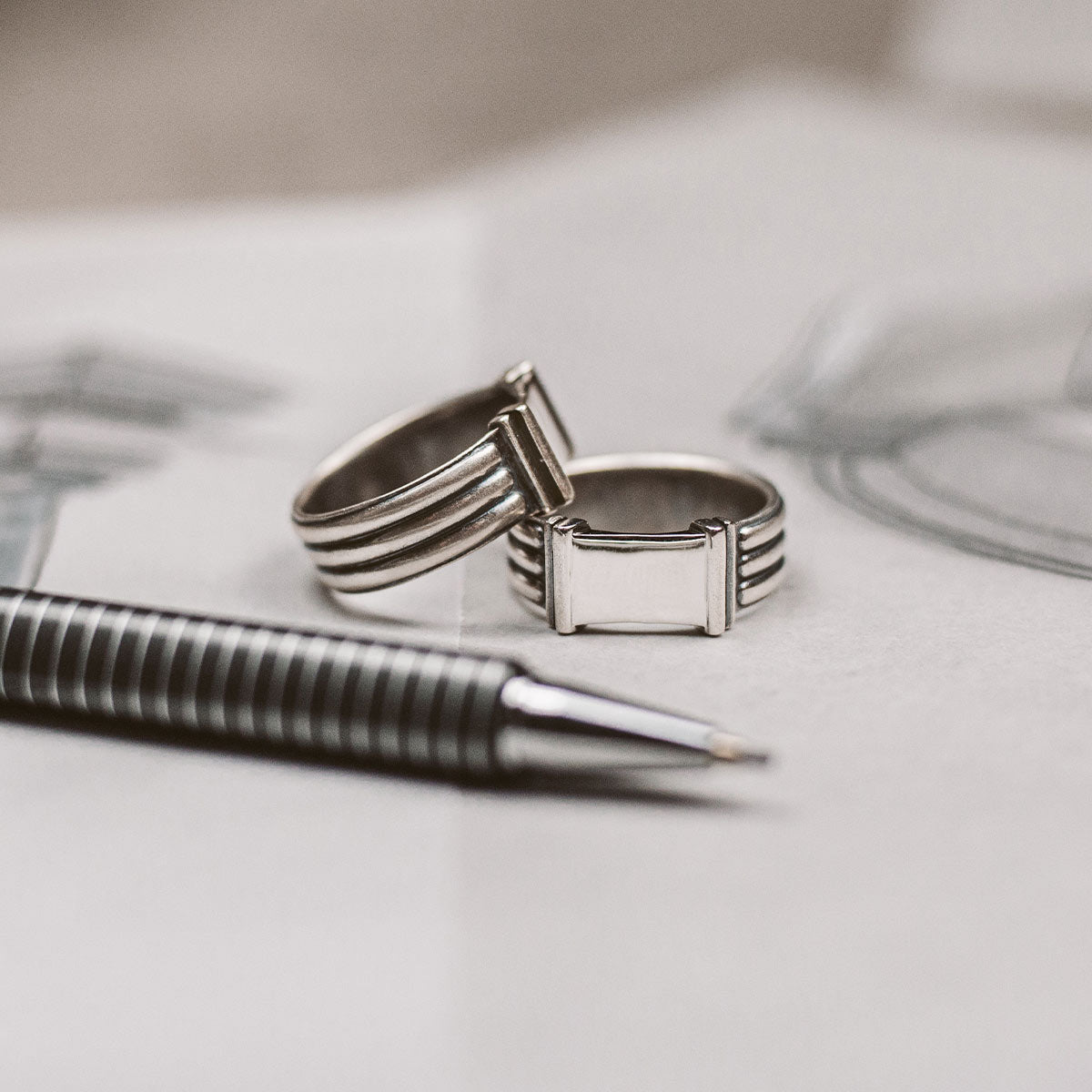 Imad - Sterling Silver Pillar Signet Ring 8mm