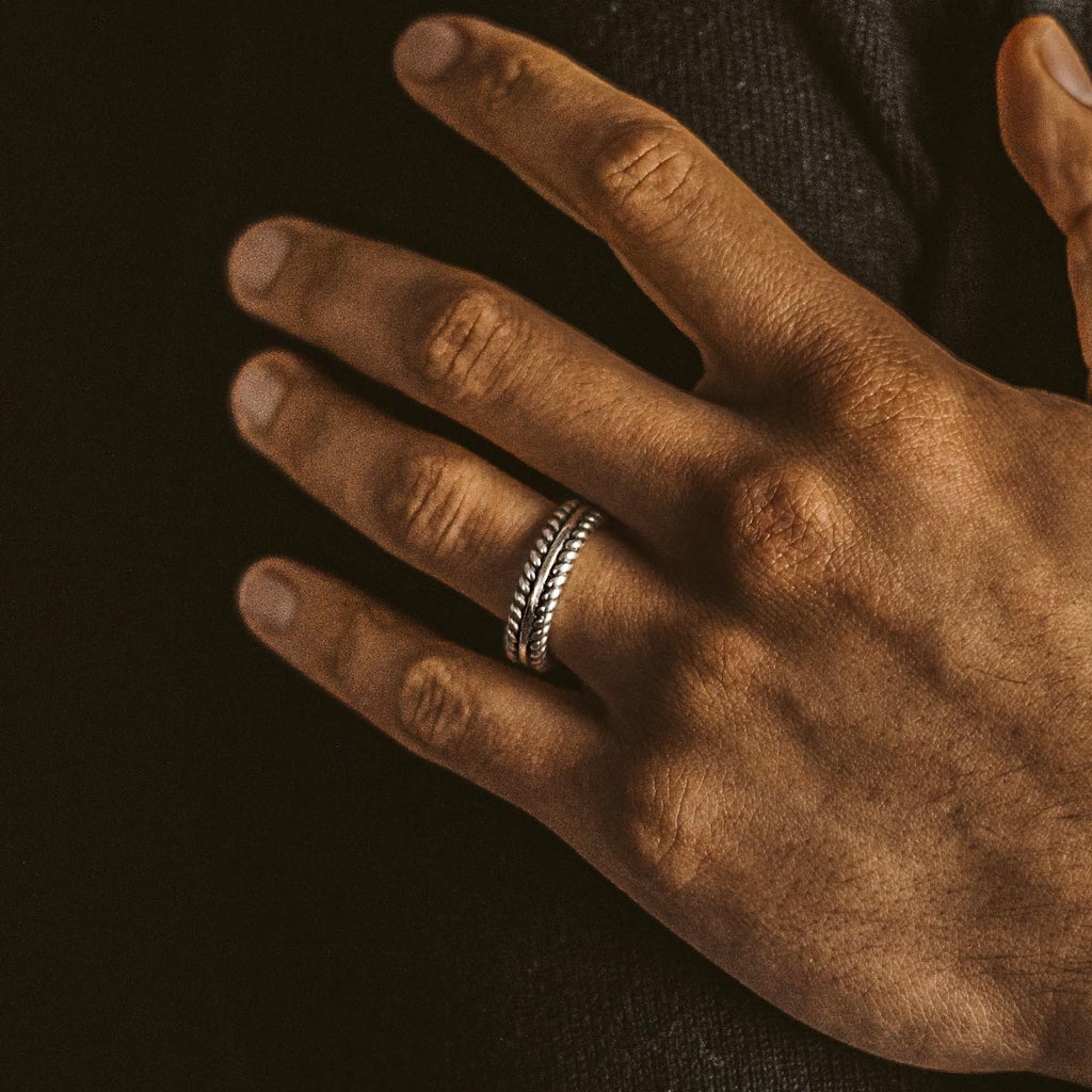 Zahir - Sterling Silver Feather Ring 6mm