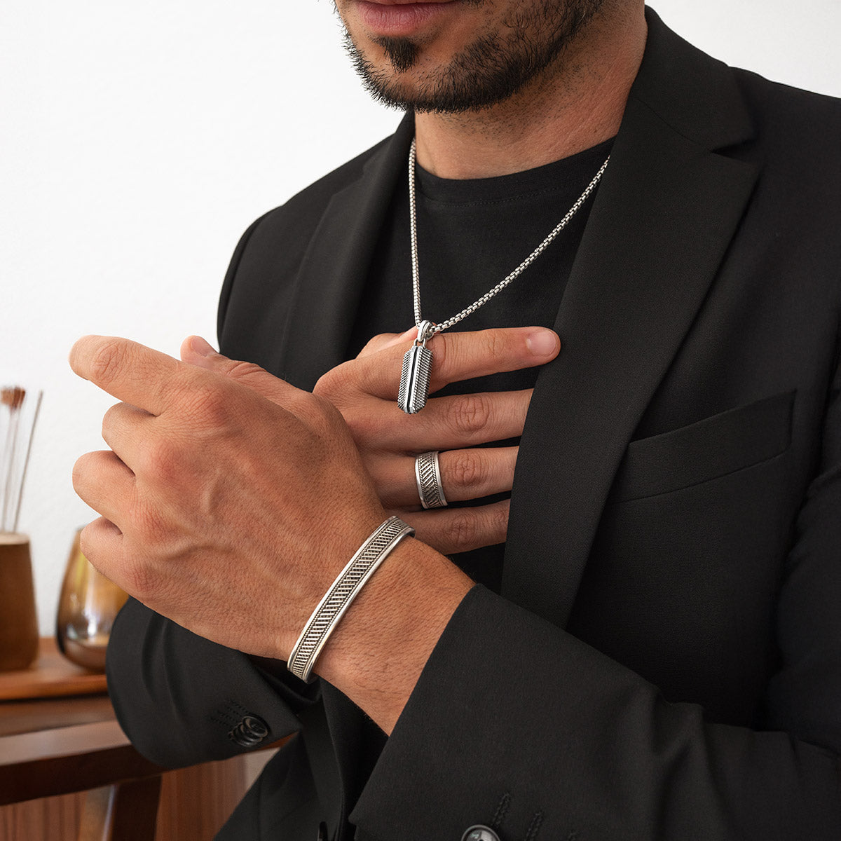 Kaliq Oxidised Pendant and Bangle - set