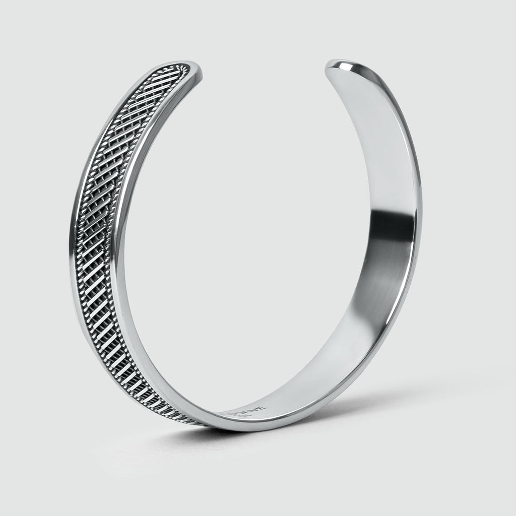 Kaliq Oxidised Pendant and Bangle - set