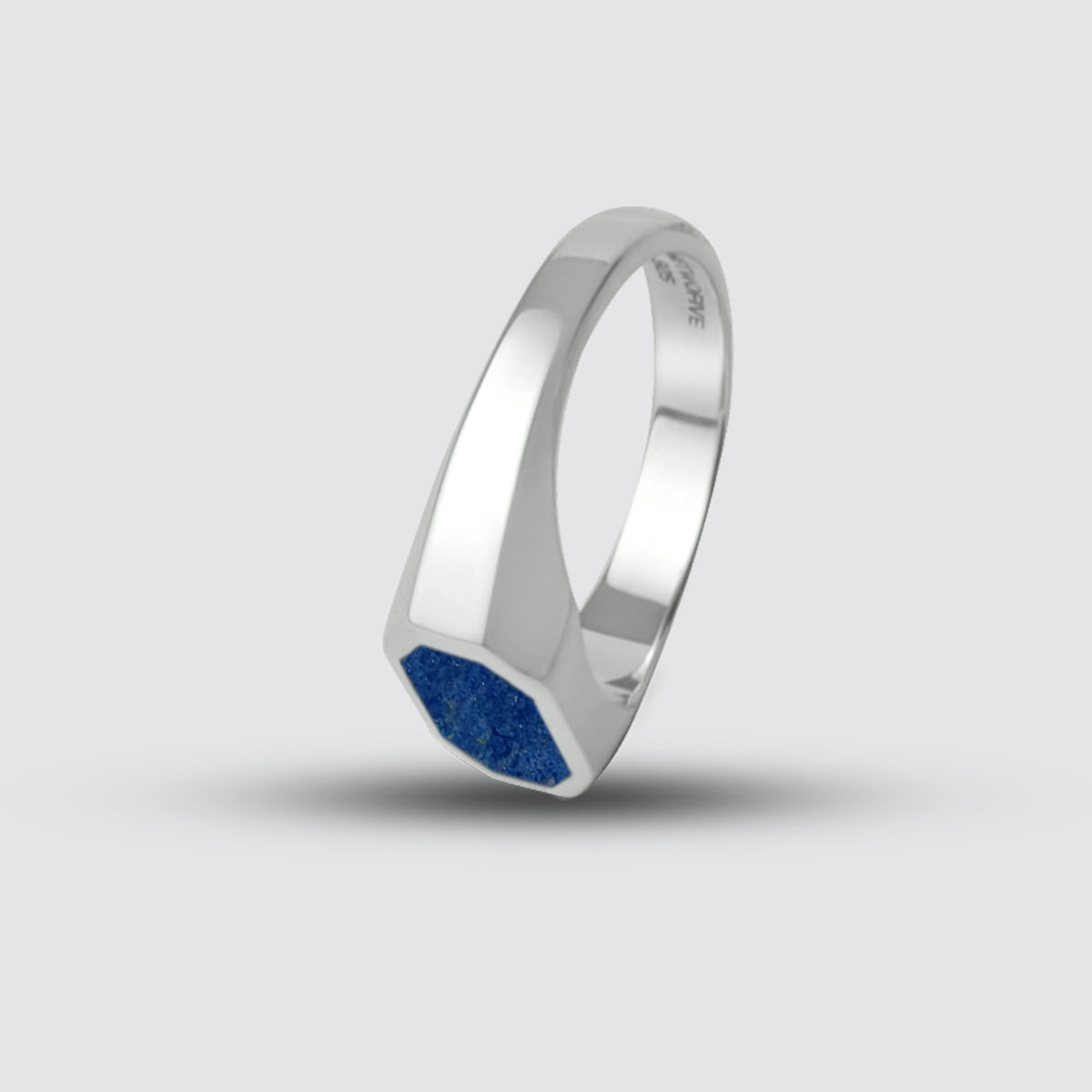 Rafiq - Elegant Lapis Lazuli Signet Ring 7mm