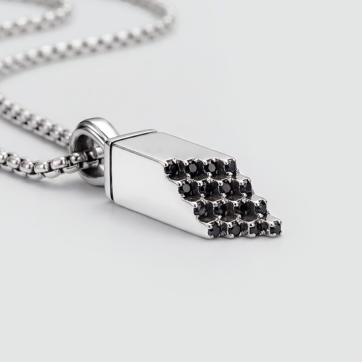 Muqarnas – Black Diamonds Silver Pendant