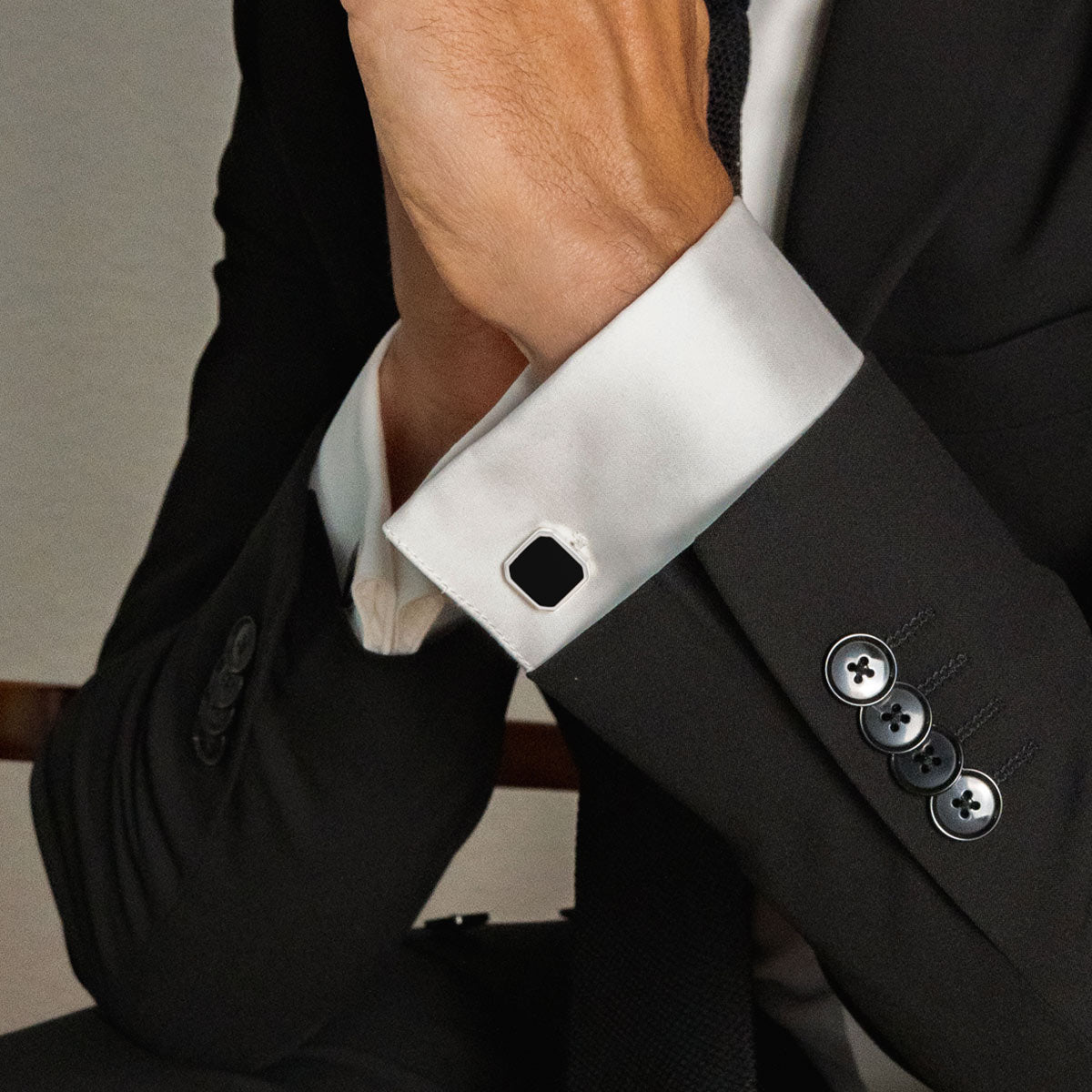 Nael – Black Onyx Silver Cufflinks 15mm