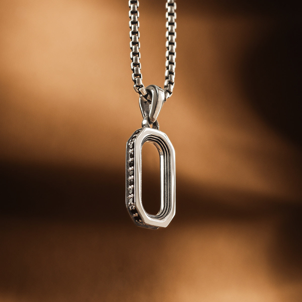 Durwās - Arch Pendant Silver with Black Diamonds
