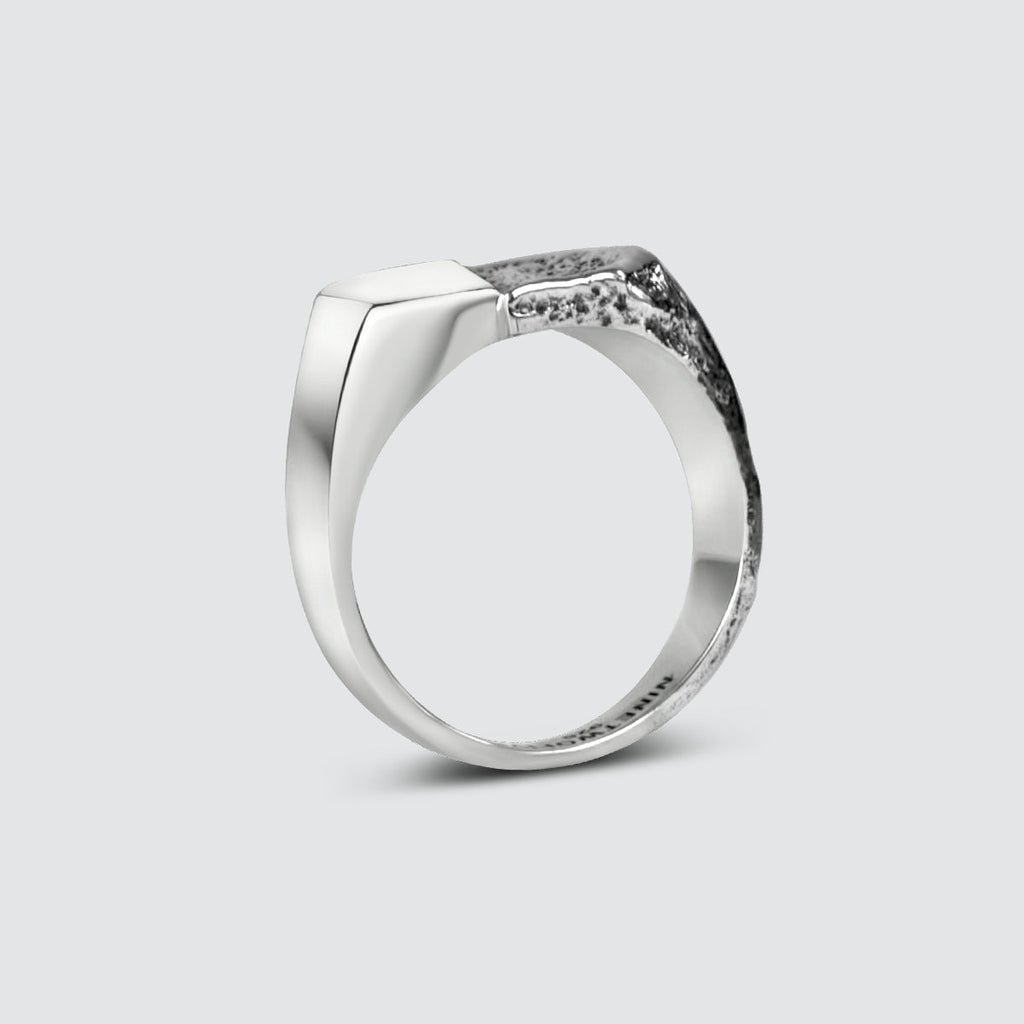 Tawasul - Split Silver Signet Ring 13mm
