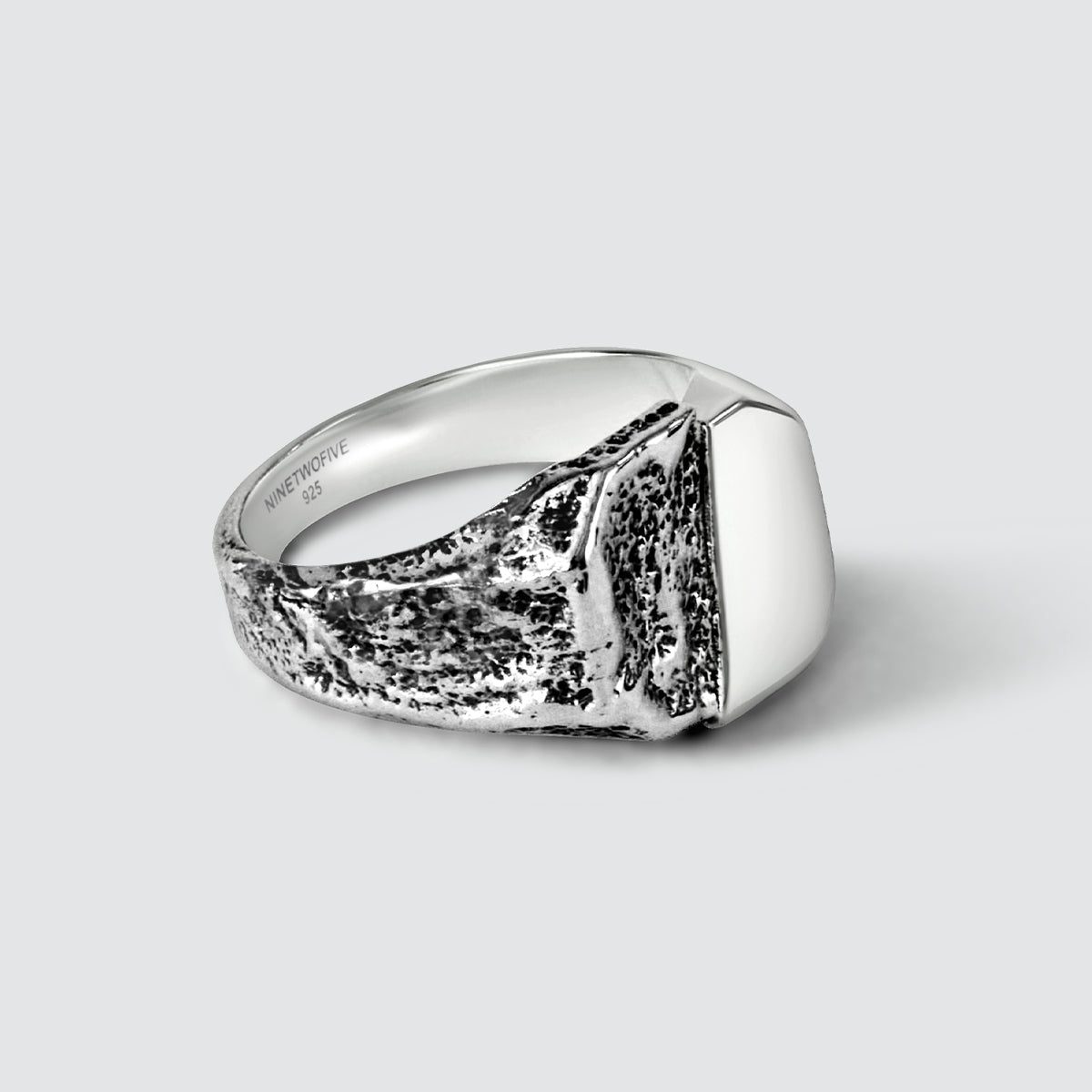 Tawasul - Split Silver Signet Ring 13mm